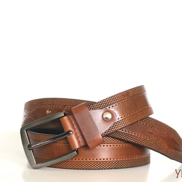 Men's Leather Embossed belt - Picture 6 of 8